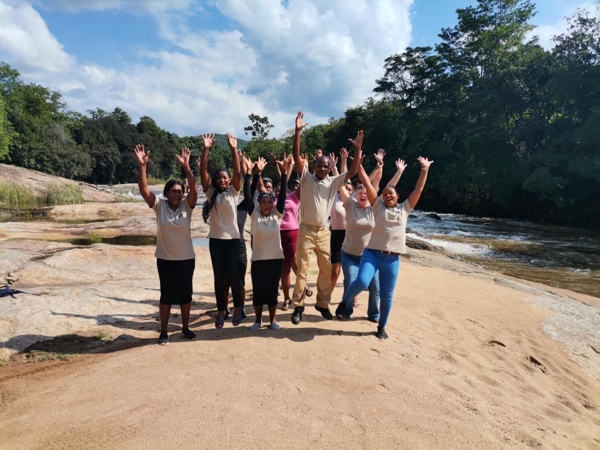 Lions Rock Rapids - Lodge Hazyview Esterno foto